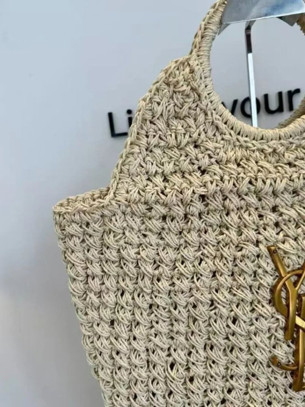 Saint Laurent straw bags - Picture 3 of 7